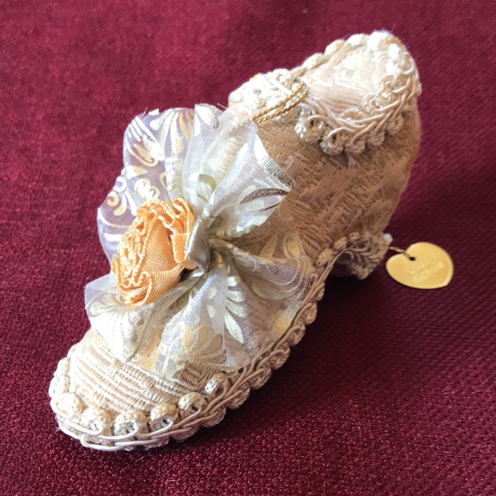 💥SALE 2/$30💥Louis Nichole Tapestry Shoe Christmas Ornament by Kurt Adler 2000